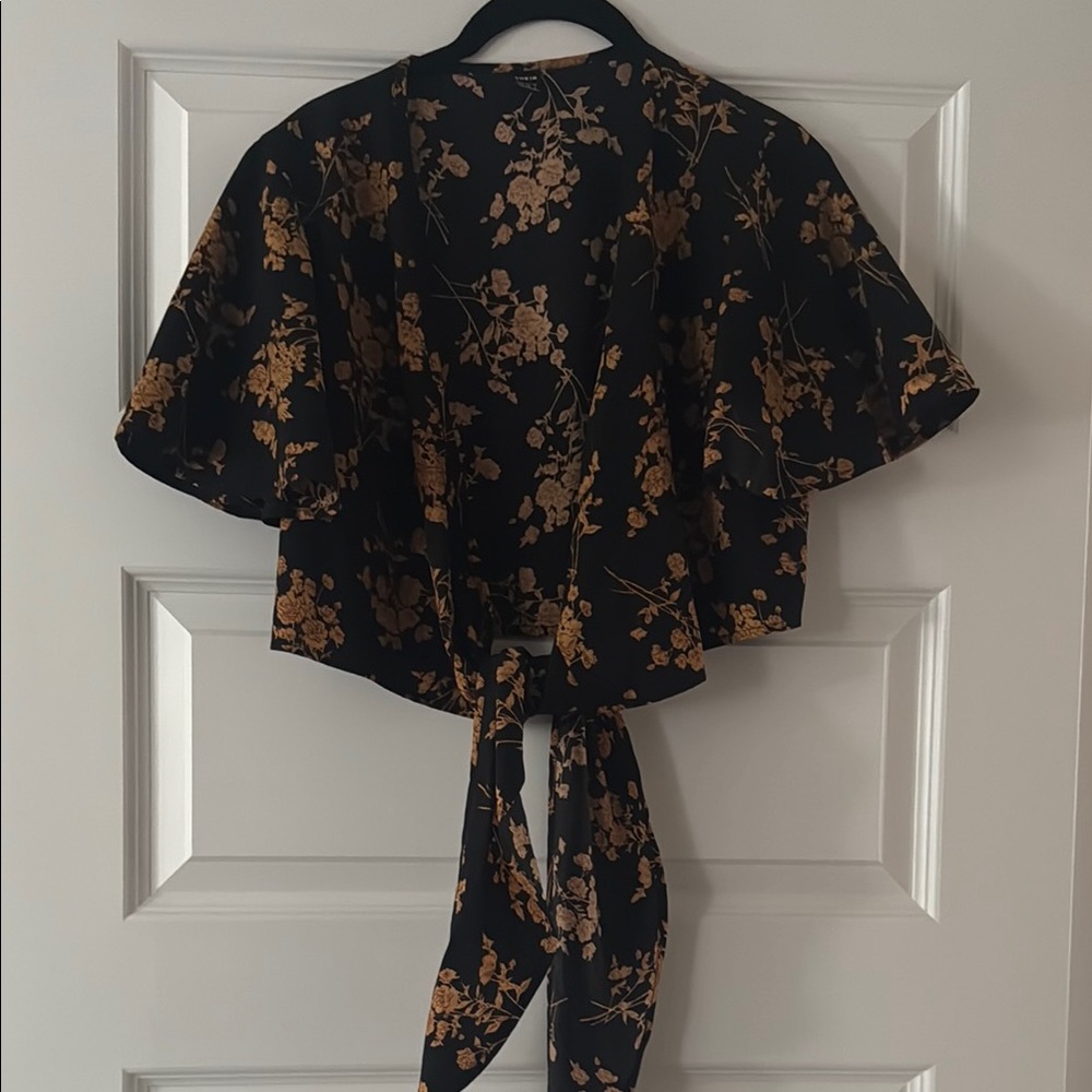 Black and Brown Tie Front Crop Blouse